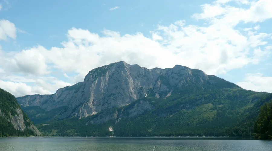 Altausseer See mit Trisselwand im Ausseerland, unweit der Salzwelten Altaussee